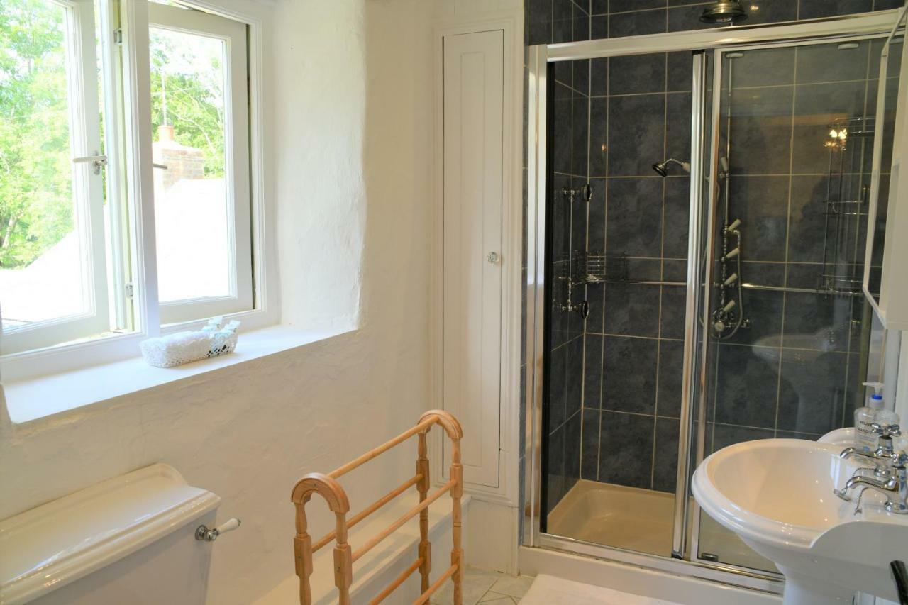 Trewassick Barn Bed and Breakfast New Quay Exteriör bild